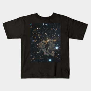 Getting high with aliens Kids T-Shirt